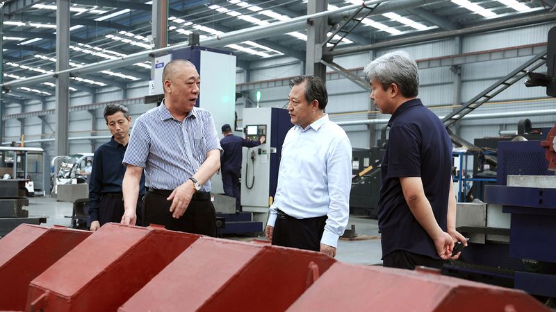 簡訊｜新鄉(xiāng)市委常委、市委秘書長謝松民一行蒞臨公司智能產(chǎn)業(yè)園考察調(diào)研